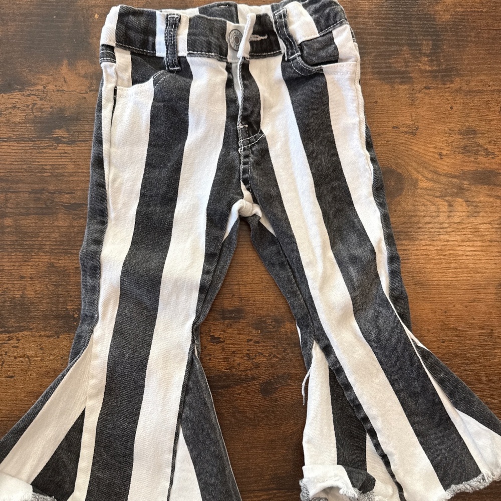 Baby bell bottom jeans